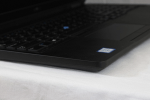 لپ تاپ DELL 5580 استوک - Image 9